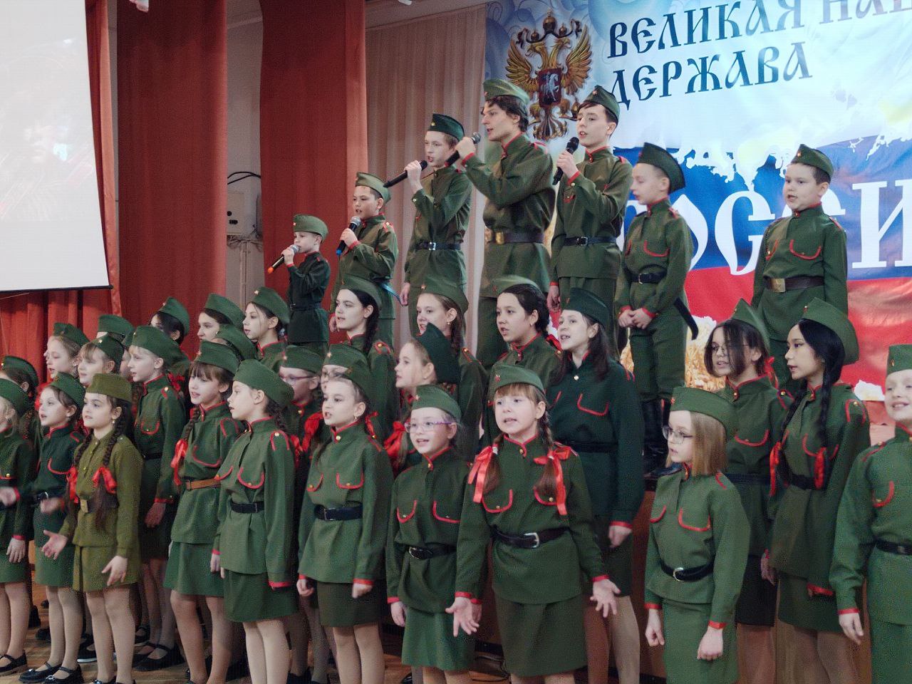 Праздничный концерт творческого коллектива «Доминанта».