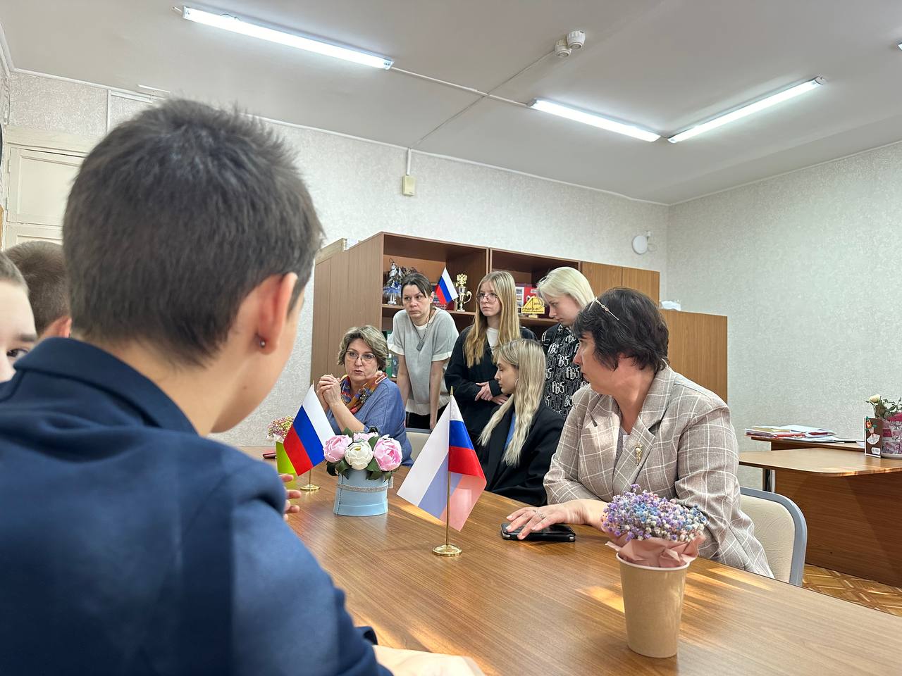 Вместе с директором.